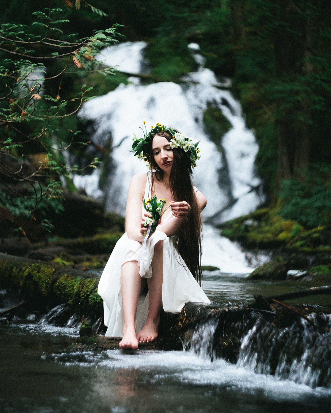 Ethereal Film-like Portraits at a Glacial Waterfall Near Mount Hood — photograph 9 of 20